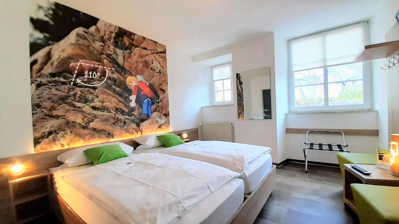 Winkelwerkstatt Hotel Kröv エクステリア 写真