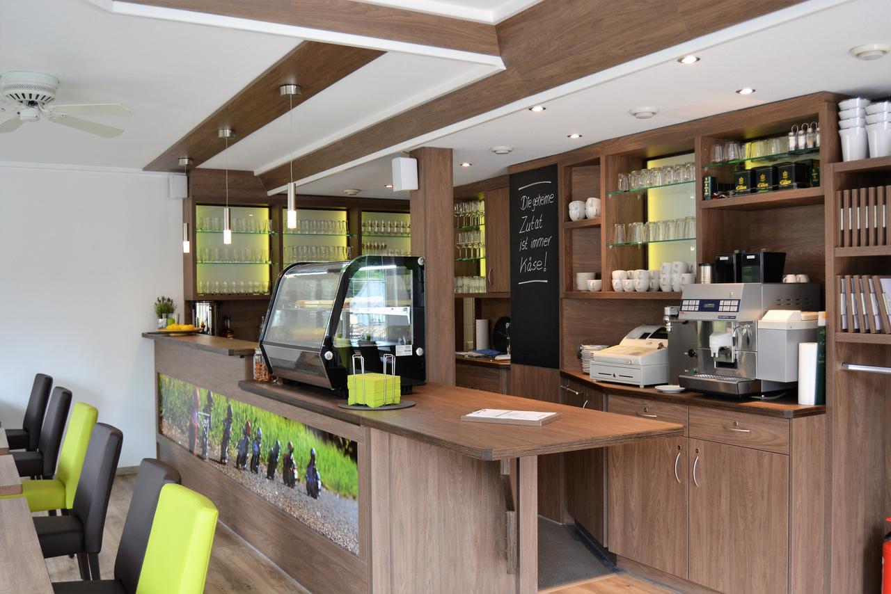 Winkelwerkstatt Hotel Kröv エクステリア 写真